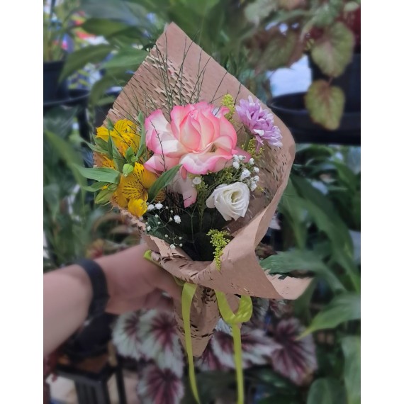 Mini Buquê flores mistas com Rosa